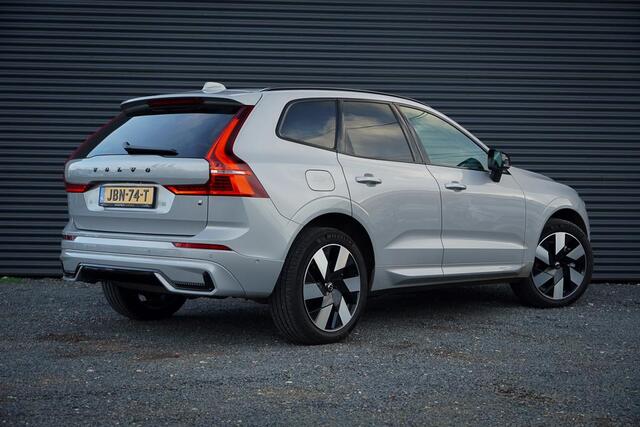 Volvo XC60 2.0 T6 Plug-in hybrid AWD Inscription / Pano / Trekhaak / Stoel&Stuurwielverwarming