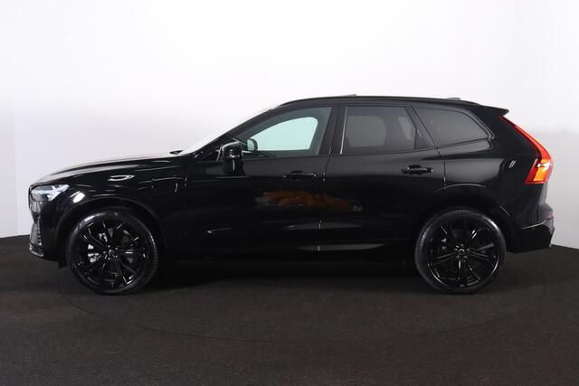 Volvo XC60 T6 Recharge AWD Plus Black Edition - Panorama/schuifdak - IntelliSafe Assist & Surround - 360º Camera - Harman/Kardon audio - Adaptieve LED koplampen - Verwarmde voorstoelen, stuur & achterbank - Parkeersensoren voor & achter - Elektr. bedienb. voorstoele