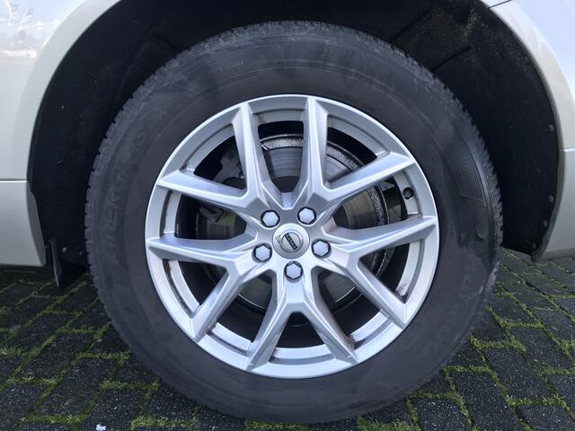 Volvo XC60 2.0 D4 Momentum Luxury Automaat | Rijklaar incl 12 mnd Bovag | Panoramadak Trekhaak Carplay/Android auto