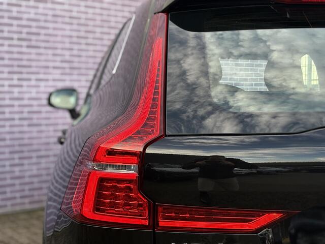 Volvo XC60 2.0 T6 Plug-in hybrid AWD Ultimate Bright | Long Range | Massage | Bowers & Wilkens | Geventileerde/verwarmbare stoelen | Camera | Keyless entry/start | Schuif/kantel panoramadak |
