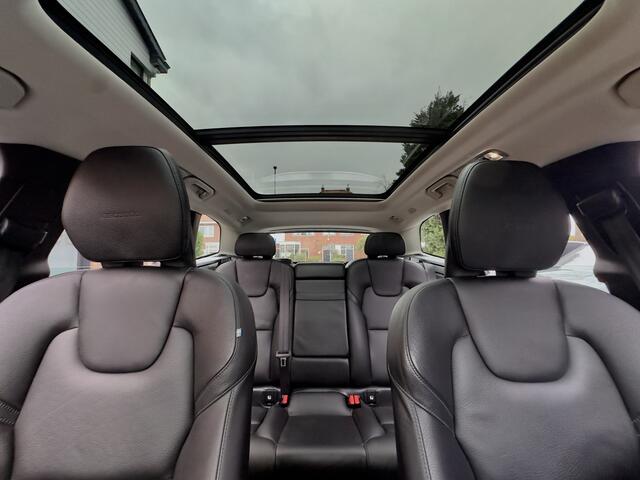 Volvo XC60 2.0 T8 AUT8 TWIN ENGINE AWD INSCRIPTION PANODAK LEDER NAVI CAMERA360 DIGI-DASH APPLE-CARPLAY HEAD-UPP LED LMV PDC