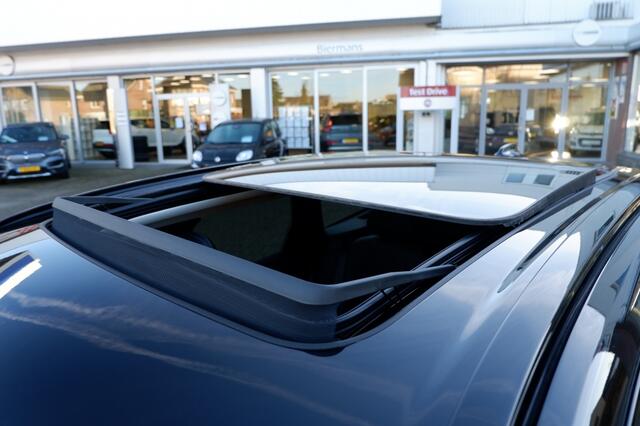 Volvo XC60 2.0 T6 Ultra Dark. AWD / PHEV Long range / Full Option / INCL. f