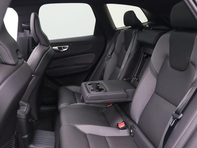 Volvo XC60 2.0 T6 Plug-in hybrid AWD Plus Black Edition 350PK Panoramadak,