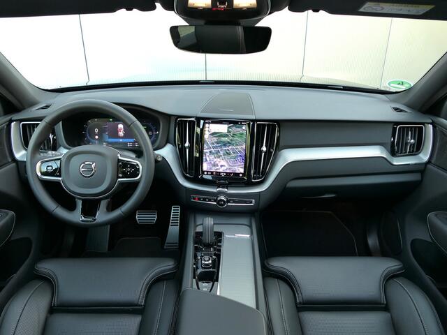 Volvo XC60 2.0 T8 Plug-in hybrid AWD Plus Dark 12 MND garantie / Panoramada