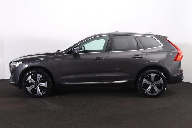 Volvo XC60 T6 Recharge AWD Core Bright - Panorama/schuifdak - IntelliSafe Assist & Surround - 360º Camera - Harman/Kardon audio - Adaptieve LED koplampen - Verwarmde voorstoelen, stuur & achterbank - Parkeersensoren voor & achter - Elektr. bedienb. voorstoelen met g
