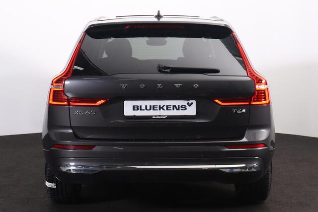 Volvo XC60 T6 Recharge AWD Core Bright - Panorama/schuifdak - IntelliSafe Assist & Surround - 360º Camera - Harman/Kardon audio - Adaptieve LED koplampen - Verwarmde voorstoelen, stuur & achterbank - Parkeersensoren voor & achter - Elektr. bedienb. voorstoelen met g