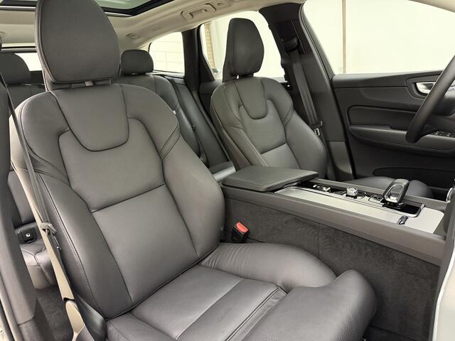 Volvo XC60 T6 Plug-in hybrid AWD Ultimate Dark / 20 '' Velgen / Head-up Display / Blis / Semi elektrisch trekhaak /