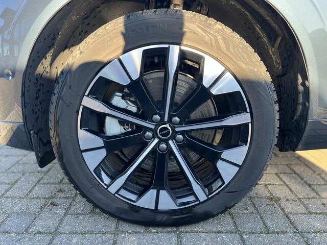 Volvo XC60 T6 Plug-in hybrid AWD Ultra Dark | Panorama Dak | 360 Graden Camera | Head Up Display |