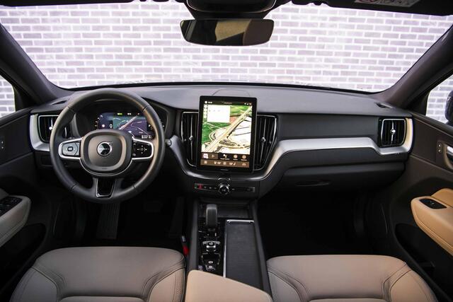 Volvo XC60 2.0 T6 Plug-in hybrid AWD Essential | Facelift | Trekhaak | Climate | Driver Assist | Getint glas | 22" | Fiscaal 66824 |