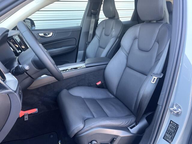 Volvo XC60 T6 Plug-in AWD Ultimate Dark / Head-Up / Trekhaak / Blis / 360 Camera / Schuif/kanteldak /