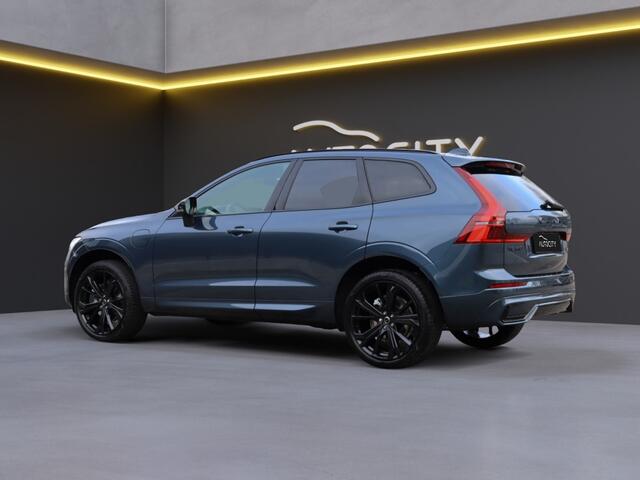Volvo XC60 MY26 T6 Plus Black Edition Recharge Plug-In Hybrid AWD Pano l Lo