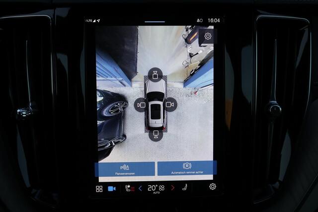 Volvo XC60 T8 Recharge AWD Ultra Dark - Panorama/schuifdak - IntelliSafe Assist & Surround - 360º Camera - Bowers & Wilkins audio - Adaptieve LED koplampen - Verwarmde voorstoelen, stuur & achterbank - Parkeersensoren voor & achter - Elektr. bedienb. voorstoelen met