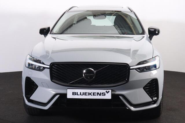 Volvo XC60 T6 Recharge AWD Ultra Dark - Panorama/schuifdak - IntelliSafe Assist & Surround - 360º Camera - Harman/Kardon audio - Adaptieve LED koplampen - Verwarmde voorstoelen, stuur & achterbank - Parkeersensoren voor & achter - Elektr. bedienb. voorstoelen met ge