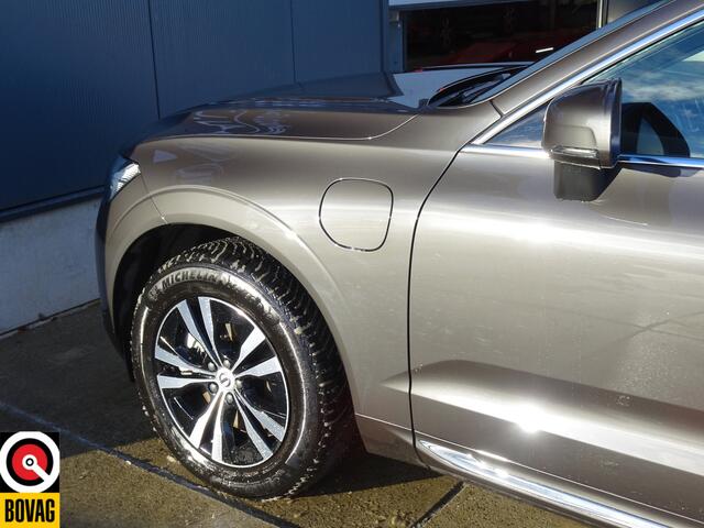 Volvo XC60 2.0 T6 Plug-in hybrid AWD Essential Edition Bright