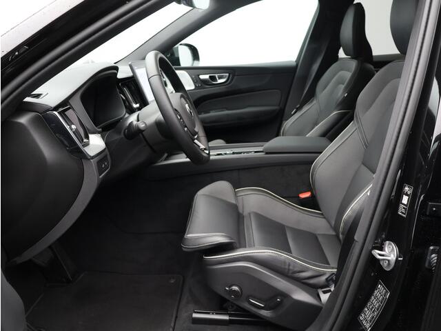 Volvo XC60 2.0 T6 Plug-in hybrid AWD Ultra Black Edition / Luchtvering / B&W Audio / 360 Camera / Panoramadak / Elektrische Stoelen / Head-Up Display / Full-Led /