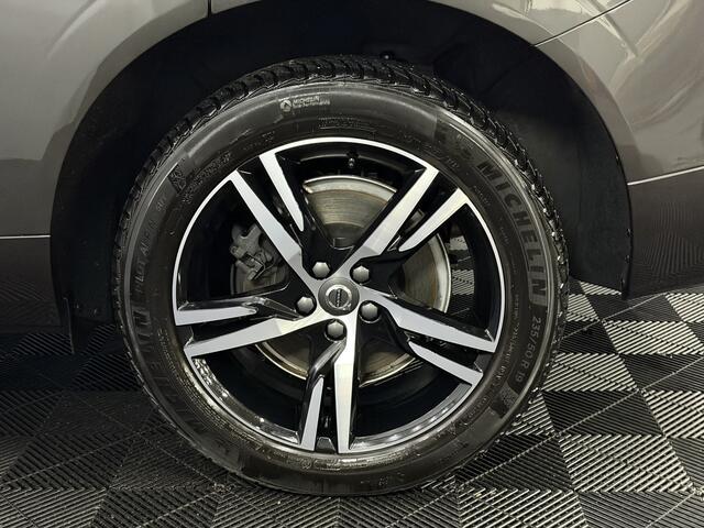 Volvo XC60 2.0 plus T6 AWD Plug-in Hybrid Plus Dark Pano, 360 Camera, Harman/Kardon, Navi, Memory, Elektrische achterklep, Stoelverwarming