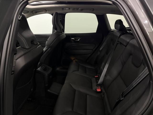 Volvo XC60 2.0 plus T6 AWD Plug-in Hybrid Plus Dark Pano, 360 Camera, Harman/Kardon, Navi, Memory, Elektrische achterklep, Stoelverwarming