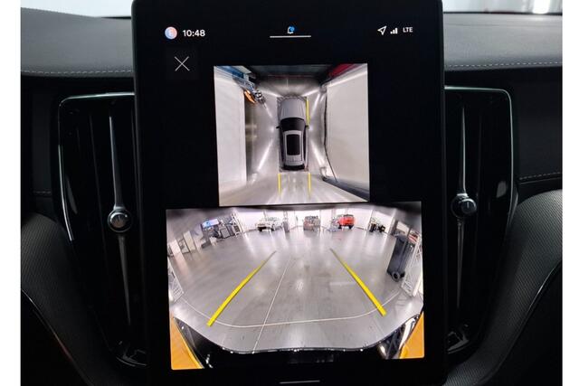 Volvo XC60 2.0 T8 AWD 335kW/456pk Aut8 MJ2026 Plug-in hybrid Ultra Black Edition LUCHTVERING + HARMAN/KARDON + PANORAMADAK + BLIS + STOELMASSAGE + PILOT ASSIST + STOELVERWARMING V&A + ADAPT.CRUISE + STUURVERWARMING + 360 CAMERA + PARKSENSOREN + 21" LM-VELGEN!!