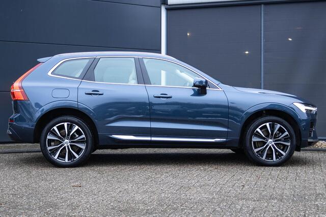 Volvo XC60 2.0 T6 Plug-in hybrid AWD Ultimate Bright | Luchtvering | semi Elec. inklapbare trekhaak | Blond Moriitz Leder | 4 camera's | Alarm klasse III af-fabriek|