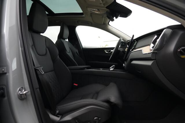 Volvo XC60 2.0 T6 Plug-in hybrid AWD Plus Dark FACELIFT Long Range 398pk Panoramadak/HarmanKardon/360Camera