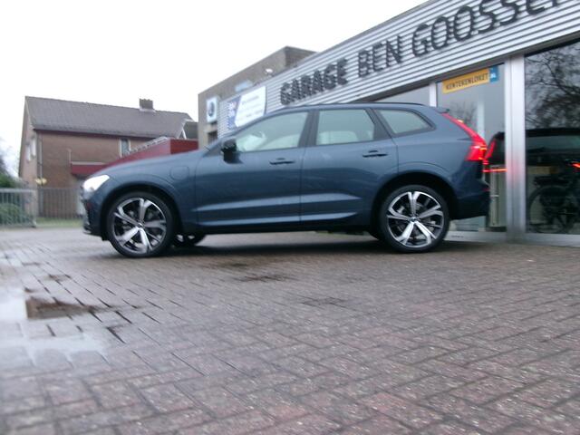 Volvo XC60 2.0 T8 Plug-in hybrid AWD Plus Dark