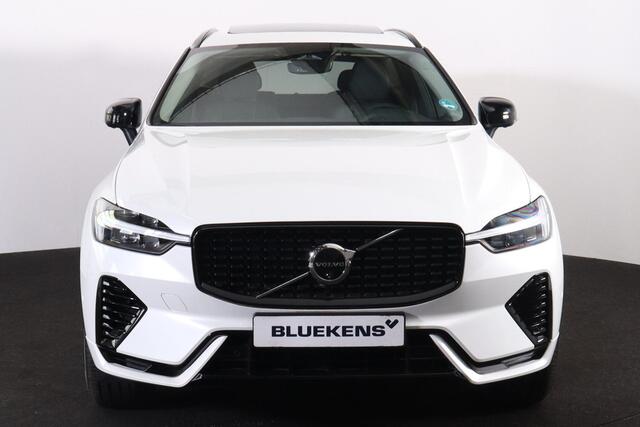 Volvo XC60 T8 Recharge AWD Plus Dark - Panorama/schuifdak - IntelliSafe Assist & Surround - 360º Camera - Harman/Kardon audio - Verwarmde voorstoelen, stuur & achterbank - Parkeersensoren voor & achter - Elektr. bedienb. voorstoelen met geheugen - Draadloze tel. lad