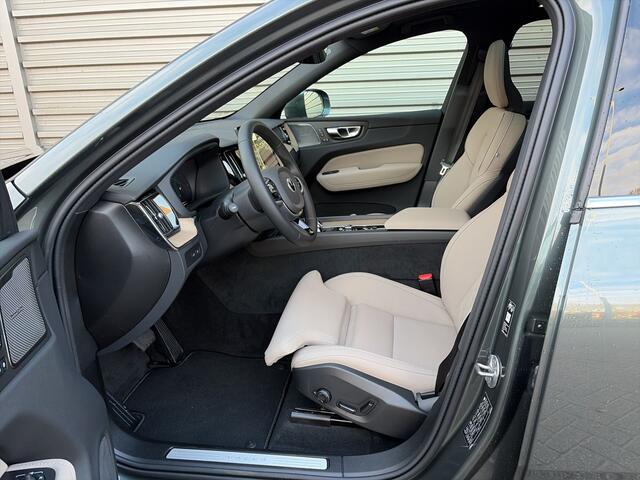 Volvo XC60 2.0 T6 Plug-in hybrid AWD Ultra Bright / 21 Lichtmetalen Velgen / Luchtvering / Head-up Display /