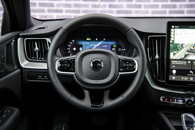Volvo XC60 Plug-in Hybrid T6 AWD Plus Black Edition | Nieuw model 2026 | Bowers & Wilkins audio | Luchtvering | Stoelmassage | Nappa lederen bekleding | Stoelverwarming en ventilatie | Head-up display | 360 camera | Panoramadak | Stoel- en stuurverwarming | Getint g