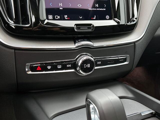 Volvo XC60 2.0 T6 AWD Plus Dark | Panorama dak | 360 Camera | Leder | Rijkl