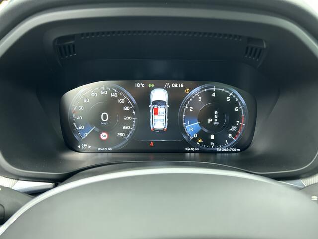 Volvo XC60 2.0 B5 AWD R-Design / Panormadak / Leder / Memory Seats / Harman Kardon / Trekhaak / Stoelverwarming