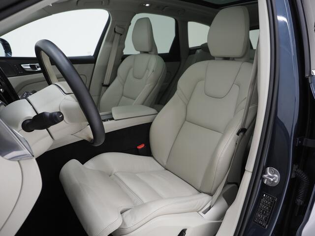 Volvo XC60 2.0 T6 Recharge AWD Ultimate Long Range | Panoramadak | Harman/Kardon | Pilot Assist | Trekhaak | HUD | Keyless | Carplay