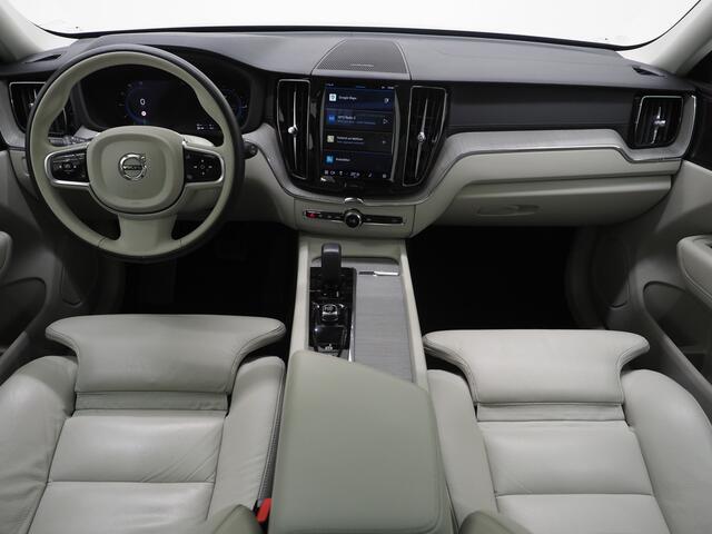 Volvo XC60 2.0 T6 Recharge AWD Ultimate Long Range | Panoramadak | Harman/Kardon | Pilot Assist | Trekhaak | HUD | Keyless | Carplay