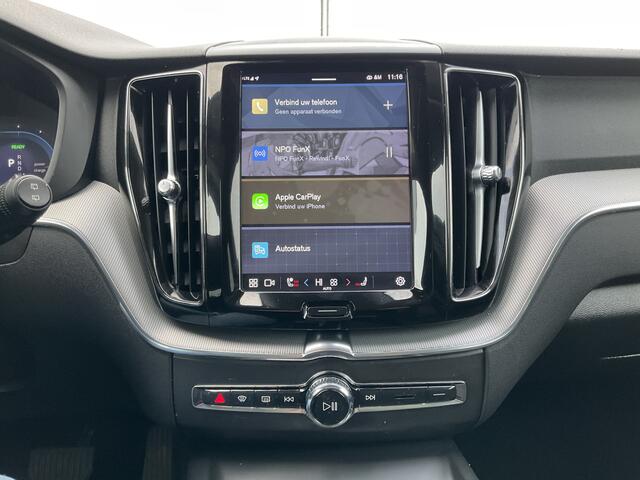 Volvo XC60 2.0 T8 Plug-in hybrid AWD Plus Dark 1Eig BLIS Memory Stoel/stuur Verw Pano Carplay