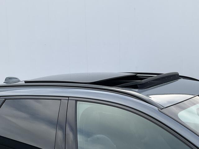 Volvo XC60 2.0 T8 Plug-in hybrid AWD Plus Dark 1Eig BLIS Memory Stoel/stuur Verw Pano Carplay