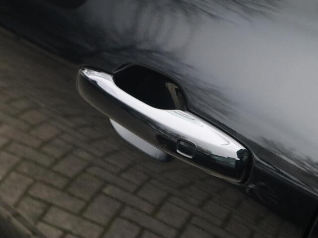 Volvo XC60 2.0 T6 Plug-in hybrid AWD Ultra Dark |MY26!|