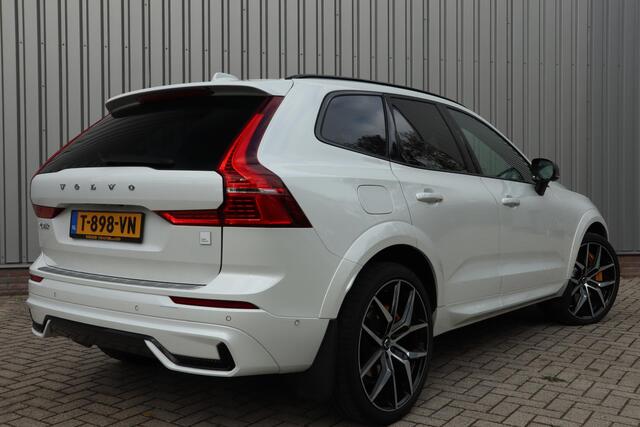 Volvo XC60 2.0 T8 Plug-in-hybrid AWD Polestar Engineered | 360-camera | Verstelbare schokdemping | Schuif/kanteldak | 22" velgen | BTW | Trekhaak |