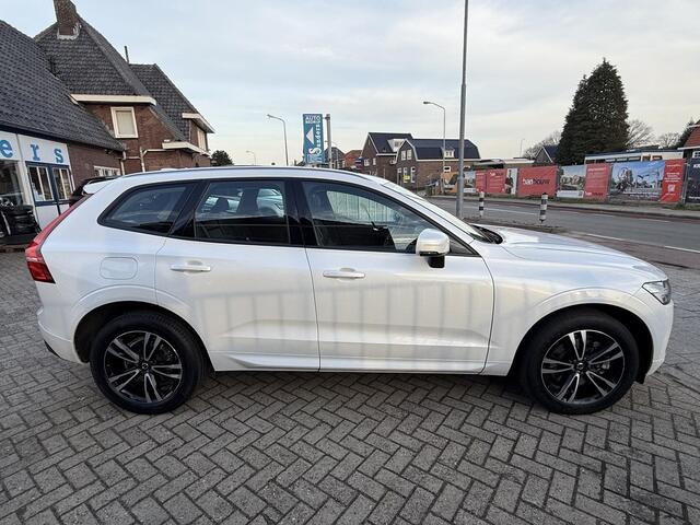Volvo XC60 2.0 T8 407 pk AWD Luchtvering, Panoramadak