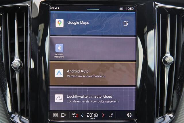 Volvo XC60 T6 Recharge AWD Plus Black Edition - Panorama/schuifdak - Parkeercamera achter - Verwarmde voorstoelen, stuur & achterbank - Parkeersensoren voor & achter - Elektr. bedienb. voorstoelen met geheugen - Head up display - Draadloze tel. lader - Cruise contro