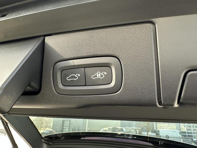 Volvo XC60 2.0 T6 Plug-in hybrid AWD Plus Black Edition Luchtvering|HUD|H&K|360|ACC|memory