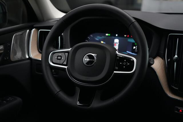 Volvo XC60 2.0 T8 Plug-in hybrid Facelift AWD Ultra Dark 455pk Panoramadak/Luchtvering/Bowers&Wilkins