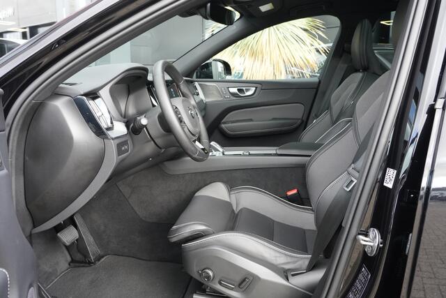 Volvo XC60 2.0 T8 Plug-in hybrid AWD Ultra Black Edition 455pk Panoramadak/g/Luchtvering/Bowers&Wilkins