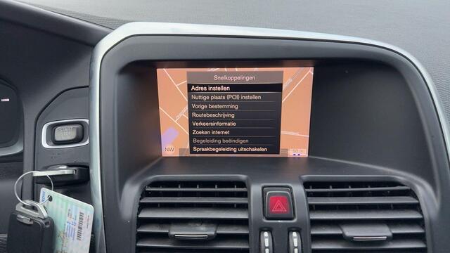 Volvo XC60 Momentum 5 Cilinder Diesel AWD VAN Euro 6