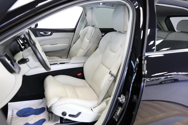 Volvo XC60 2.0 Recharge T6 AWD Inscription | Schuif- opendak | Trekhaak | Zomer & Winterset