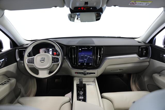 Volvo XC60 2.0 Recharge T6 AWD Inscription | Schuif- opendak | Trekhaak | Zomer & Winterset
