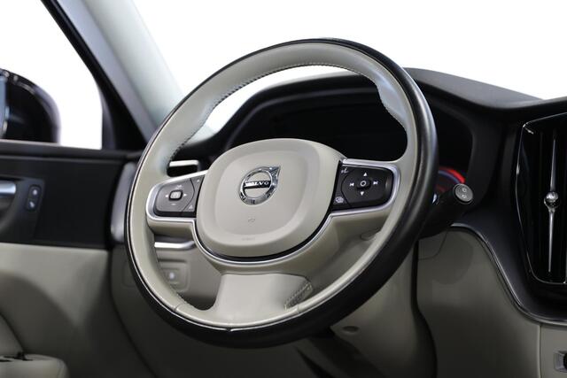 Volvo XC60 2.0 Recharge T6 AWD Inscription | Schuif- opendak | Trekhaak | Zomer & Winterset