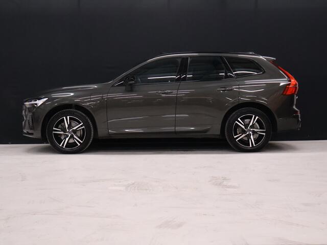 Volvo XC60 2.0 T8 AWD R-Design [SCHUIFKANTELDAK, MEMORY SEATS, APPLE CARPLAY, TREKHAAK INKLAPBAAR, HARMAN/KARDON, STUURVERWARMING, 360 CAMERA, STOELVERWARMING, VOL LEDER, CRUISE, CLIMATE, NIEUWSTAAT]