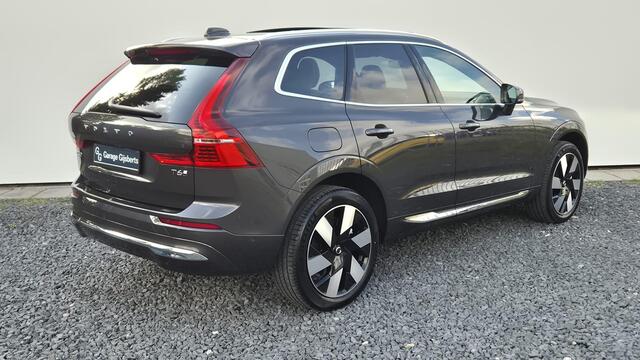 Volvo XC60 2.0 T6 PheV AWD Ultra Lounge Pakket - Stoel ventilatie - Massage stoelen - Donkere Hemel - Bowers & Wilkins Audio Systeem - 20"Licht metaal - Privacy Glas