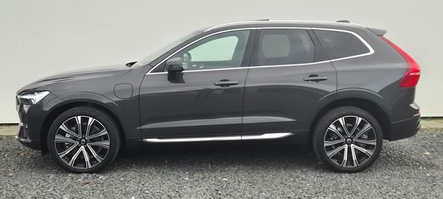 Volvo XC60 2.0 T6 PHEV AWD Ultra Alle optie's - luchtvering - Bowers Wilkins sound systeem - Gelamineerde ruiten - Alarm - Privacy glas - Massage stoelen - 21 inch velgen