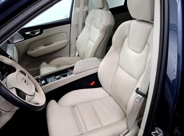 Volvo XC60 2.0 T6 AWD Recharge Long Range 293kW/399pk Aut8 Ultimate Bright LUCHTVERING + BOWERS&WILKINS + EL.TREKHAAK + PANORAMADAK + PILOT ASSIST + ADAPT.CRUISE + LANE ASSIST + STOEL&STUURVERWARMING + CAMERA + HEAD-UP + PD-GLASS + PARKSENSOREN V&A + 20" LM-VELG