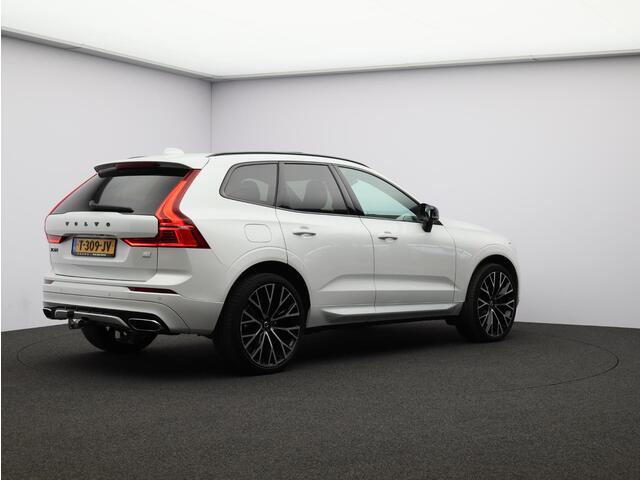 Volvo XC60 T6 340PK Plug in Hybrid AWD R-Design / 22" / Trekhaak / Extra Getint Glas / Full Led / Contourstoelen / BLIS / Adaptive Cruise / Panoramisch Dak /